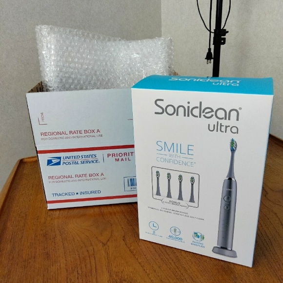 NIB SONICLEAN Ultra Rechargeable Sonic Toothbrush w/ Bonus Toothbrush Heads - Picture 13 of 13